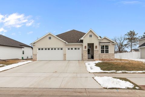 Photo of N9046 SOUTHTOWNE Drive, MENASHA, WI 54952 (MLS # 50321680)