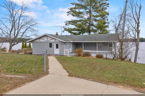 Photo of N2646 RUSTIC Circle, CLINTONVILLE, WI 54929 (MLS # 50321816)
