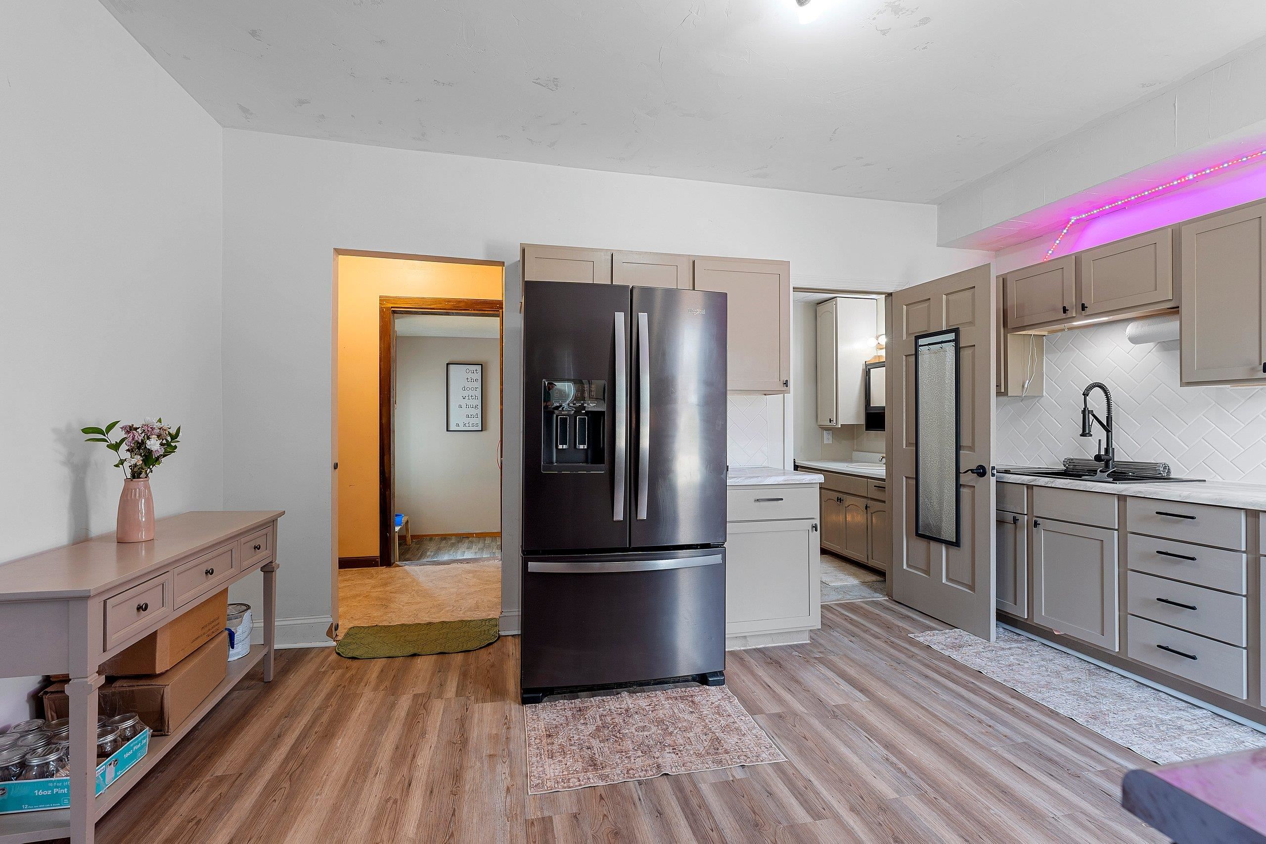 Shawano, Wisconsin 54166, United States, 4 Bedrooms Bedrooms, ,2 BathroomsBathrooms,Residential,Active,171597