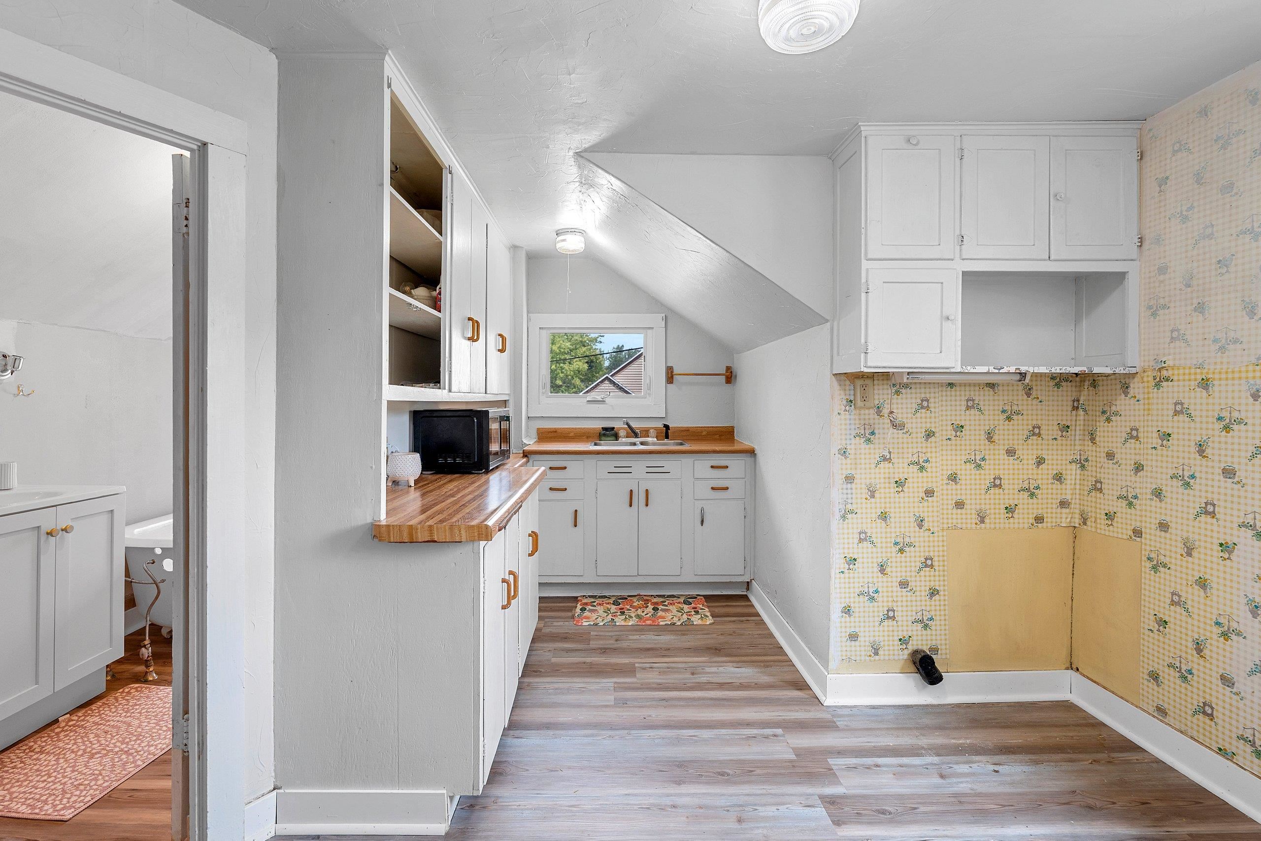 Shawano, Wisconsin 54166, United States, 4 Bedrooms Bedrooms, ,2 BathroomsBathrooms,Residential,Active,171597