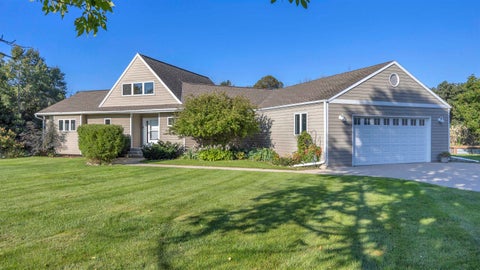 Photo of N5522 RADEMANN Drive, FOND DU LAC, WI 54937 (MLS # 50332618)