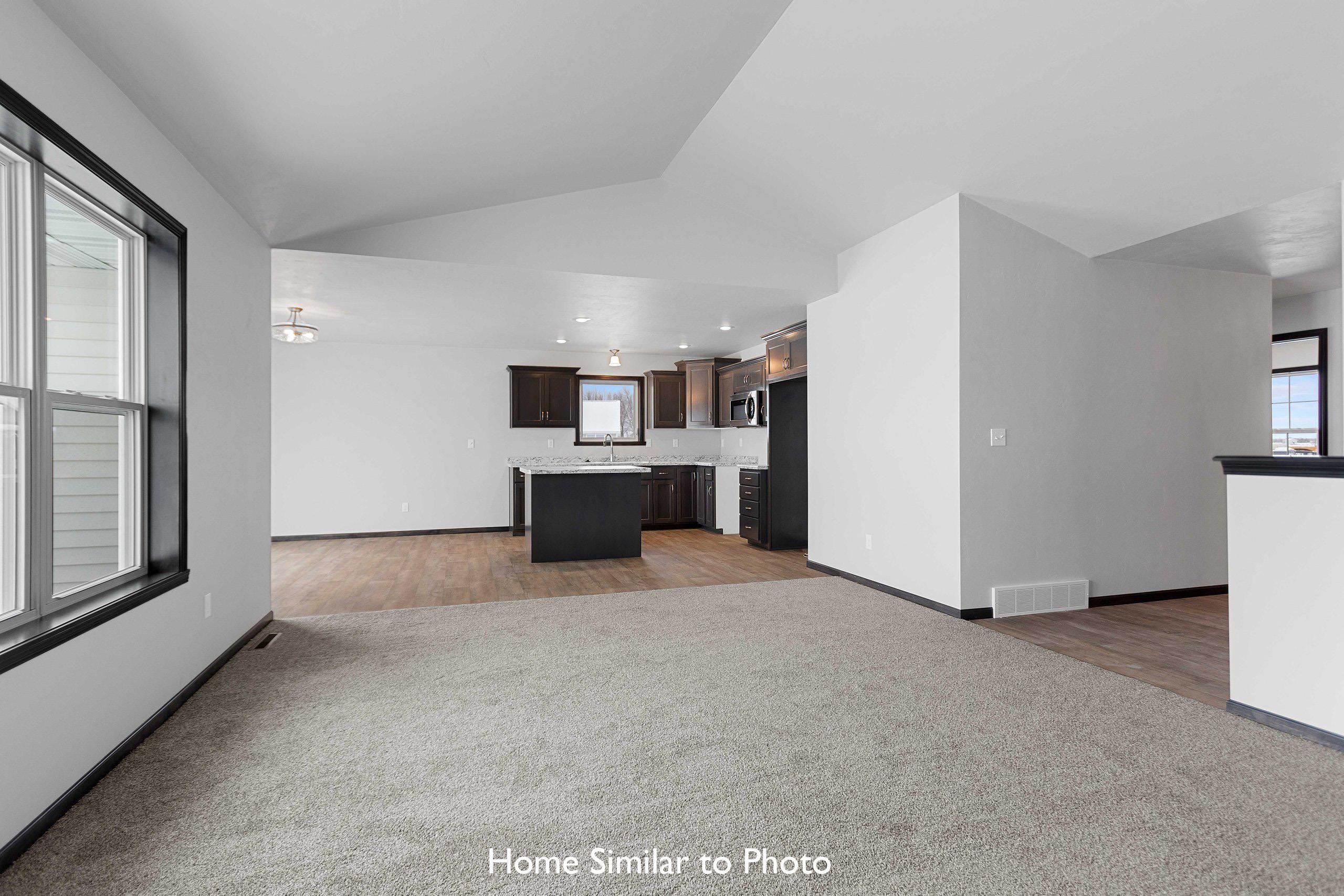 1748 BETTY JEAN Lane