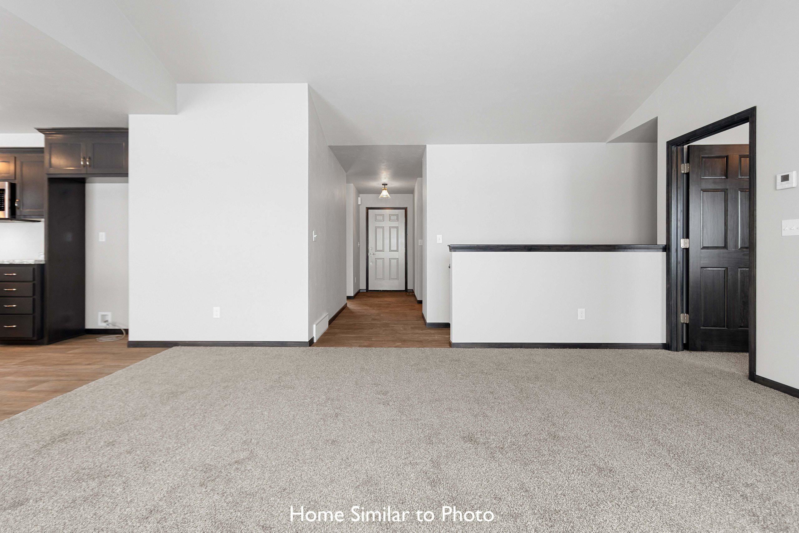 1748 BETTY JEAN Lane