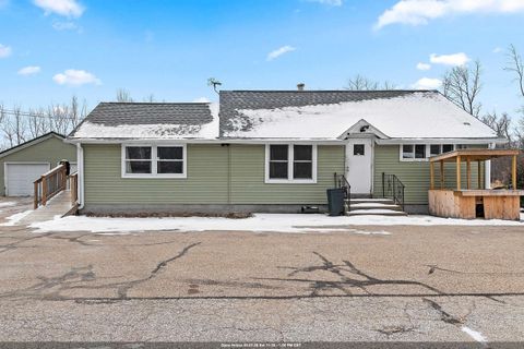 Photo of 2372 DORAN Street, OCONTO, WI 54153 (MLS # 50321893)