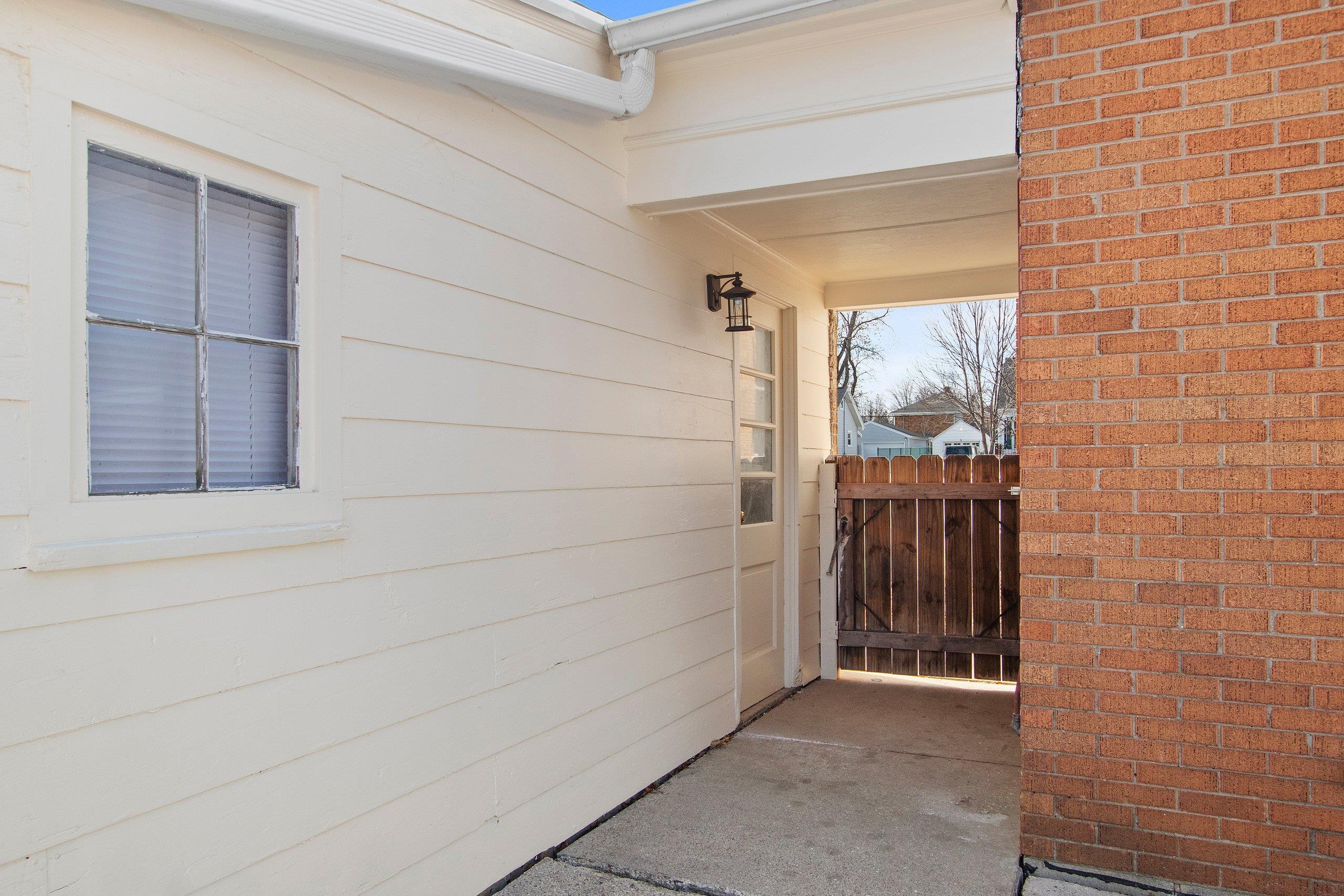 Green Bay, Wisconsin 54303, United States, 3 Bedrooms Bedrooms, ,1 BathroomBathrooms,Residential,Active,81979