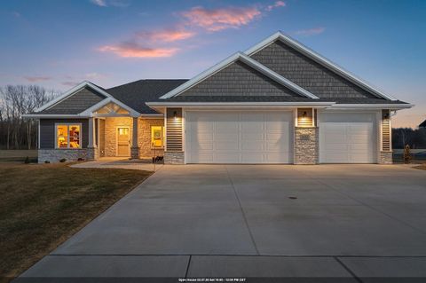 Photo of 1652 TORCHWOOD Trail, DE PERE, WI 54115 (MLS # 50321774)