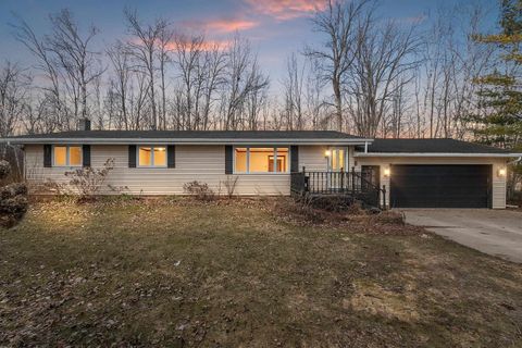 Photo of N5445 STATE HWY 32, KRAKOW, WI 54137 (MLS # 50323230)