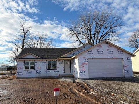 Photo of N3903 WETTERING Way, KAUKAUNA, WI 54130 (MLS # 50319454)