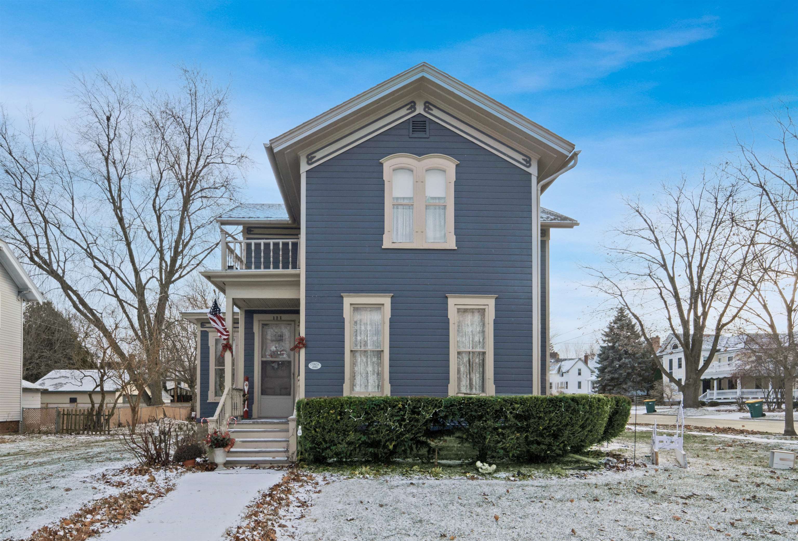 121 WATERTOWN Street