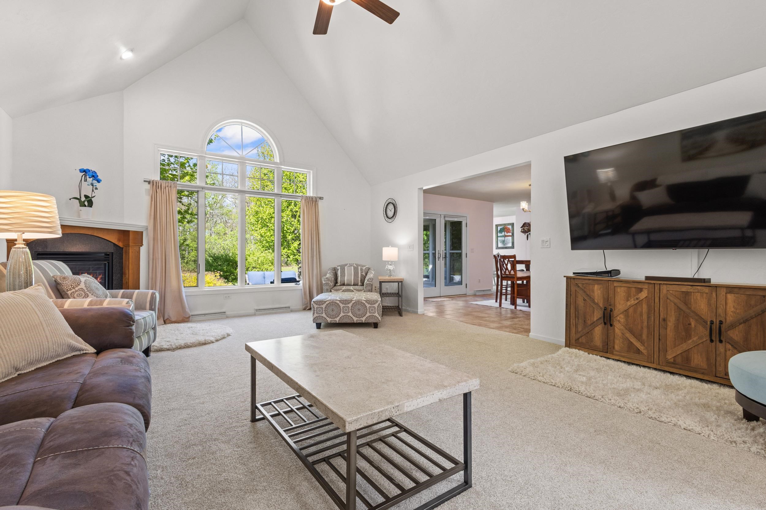 8045 SAQUARO Court