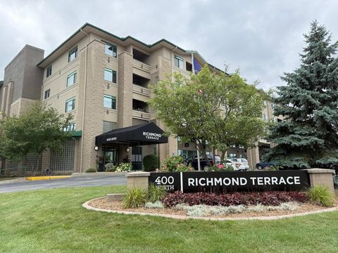 Photo of 400 N RICHMOND Street #316, APPLETON, WI 54911 (MLS # 50316875)