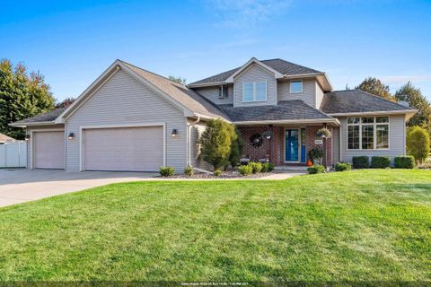 Photo of 3667 MIGHTY OAK Trail, GREEN BAY, WI 54313 (MLS # 50316093)