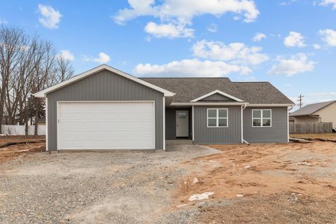 Photo of N3914 DEERE Drive, FREEDOM, WI 54130 (MLS # 50320481)