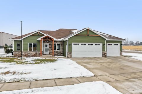 Photo of 1667 TORCHWOOD Trail, DE PERE, WI 54115 (MLS # 50319710)