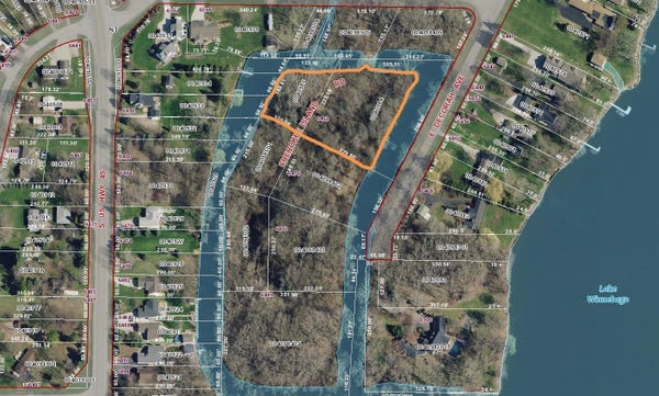 6462 CHEROKEE ISLAND RD # 1, OSHKOSH, WI 54902 - Image a3ce229d2380a01b9e2ee45f710bb8fc/3334210922