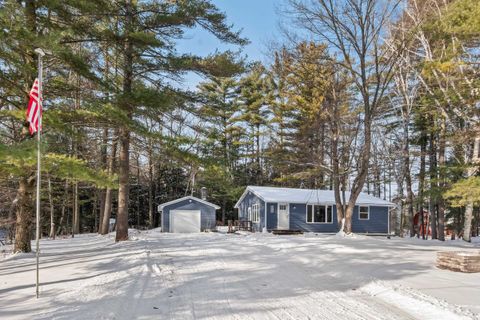 Photo of 4109 BELL BRIDGE Road, OCONTO, WI 54153 (MLS # 50319587)