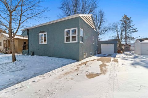 Photo of 2735 11TH Street, TWO RIVERS, WI 54241 (MLS # 50320218)