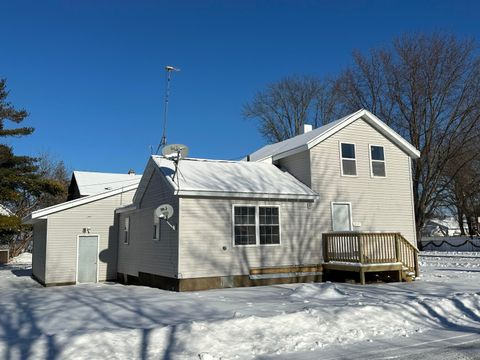 Photo of 237 CENTER Street, OCONTO, WI 54153 (MLS # 50319508)
