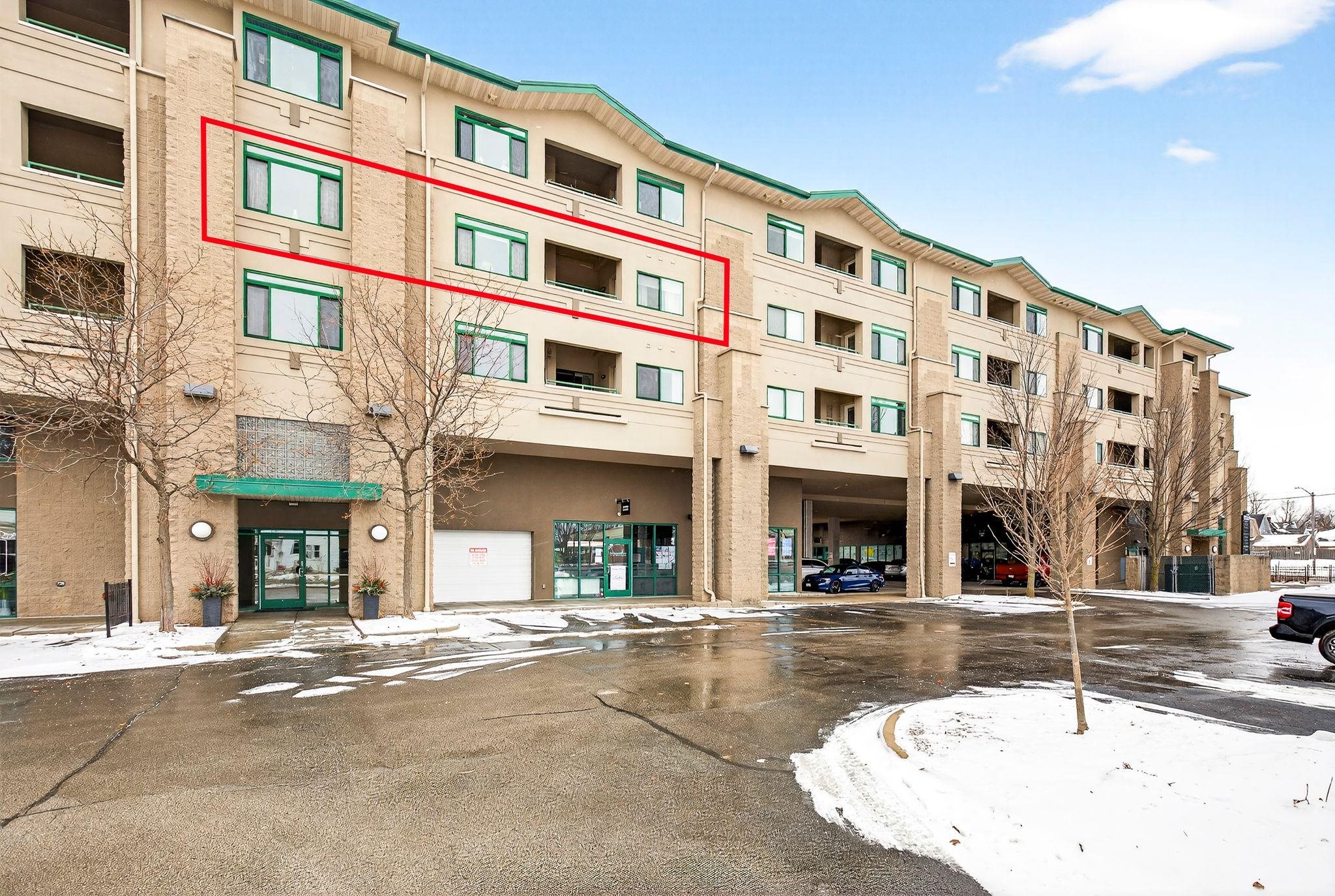 400 N RICHMOND Street 328