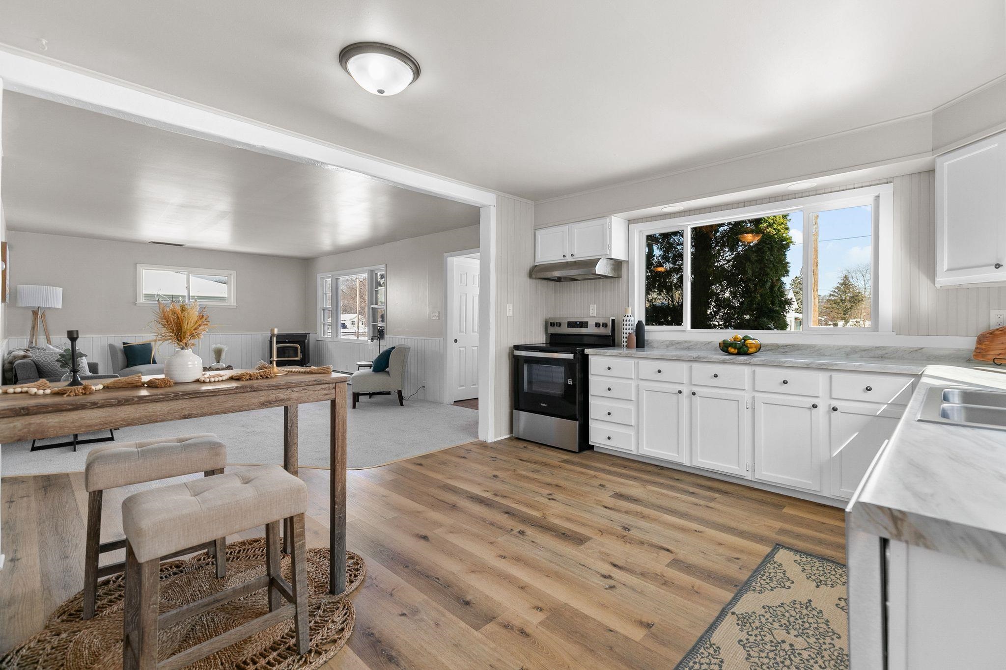 244 W LIBERTY Street