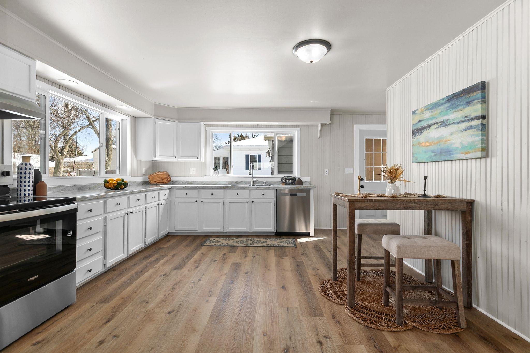 244 W LIBERTY Street