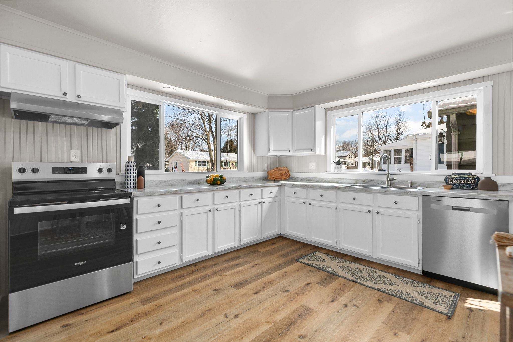 244 W LIBERTY Street