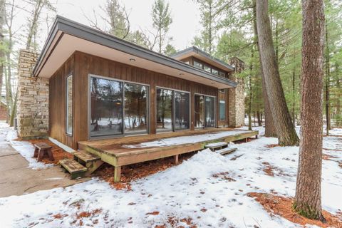 Photo of E1234 PINE TREE Point, WAUPACA, WI 54981 (MLS # 50319709)