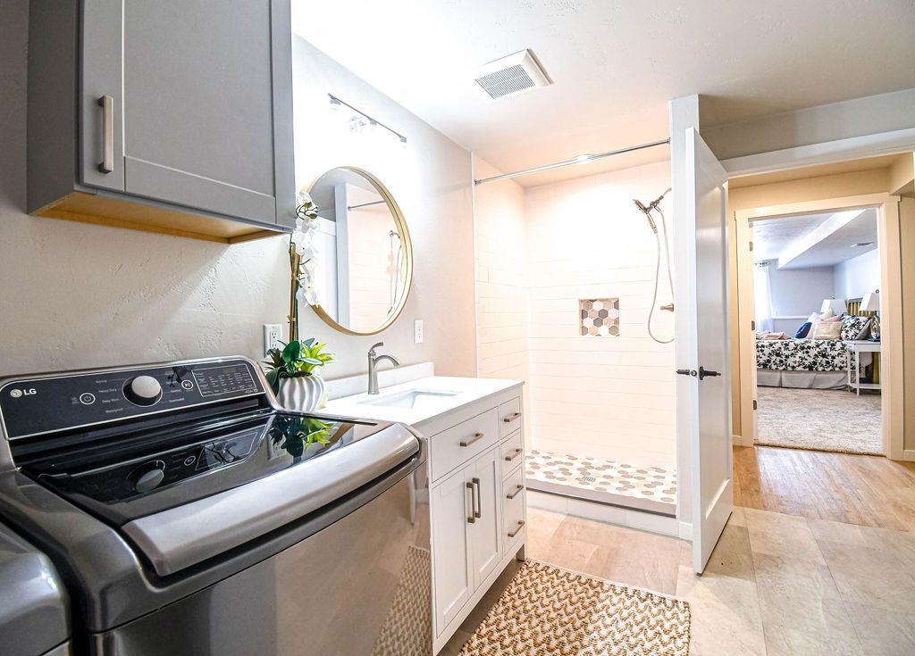 Greenville, Wisconsin 54942, United States, 4 Bedrooms Bedrooms, ,2 BathroomsBathrooms,Residential,Active,149971