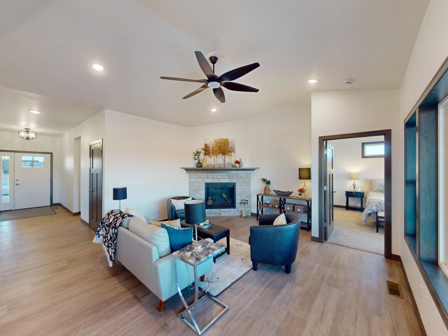 Luxemburg, Wisconsin 54217, United States, 3 Bedrooms Bedrooms, ,2 BathroomsBathrooms,Residential,Active,1100