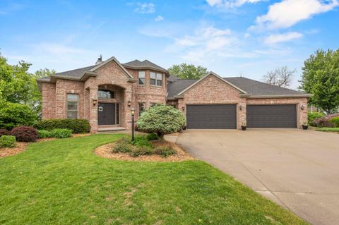 Photo of N7897 EDGEWATER Court, SHERWOOD, WI 54169 (MLS # 50313294)