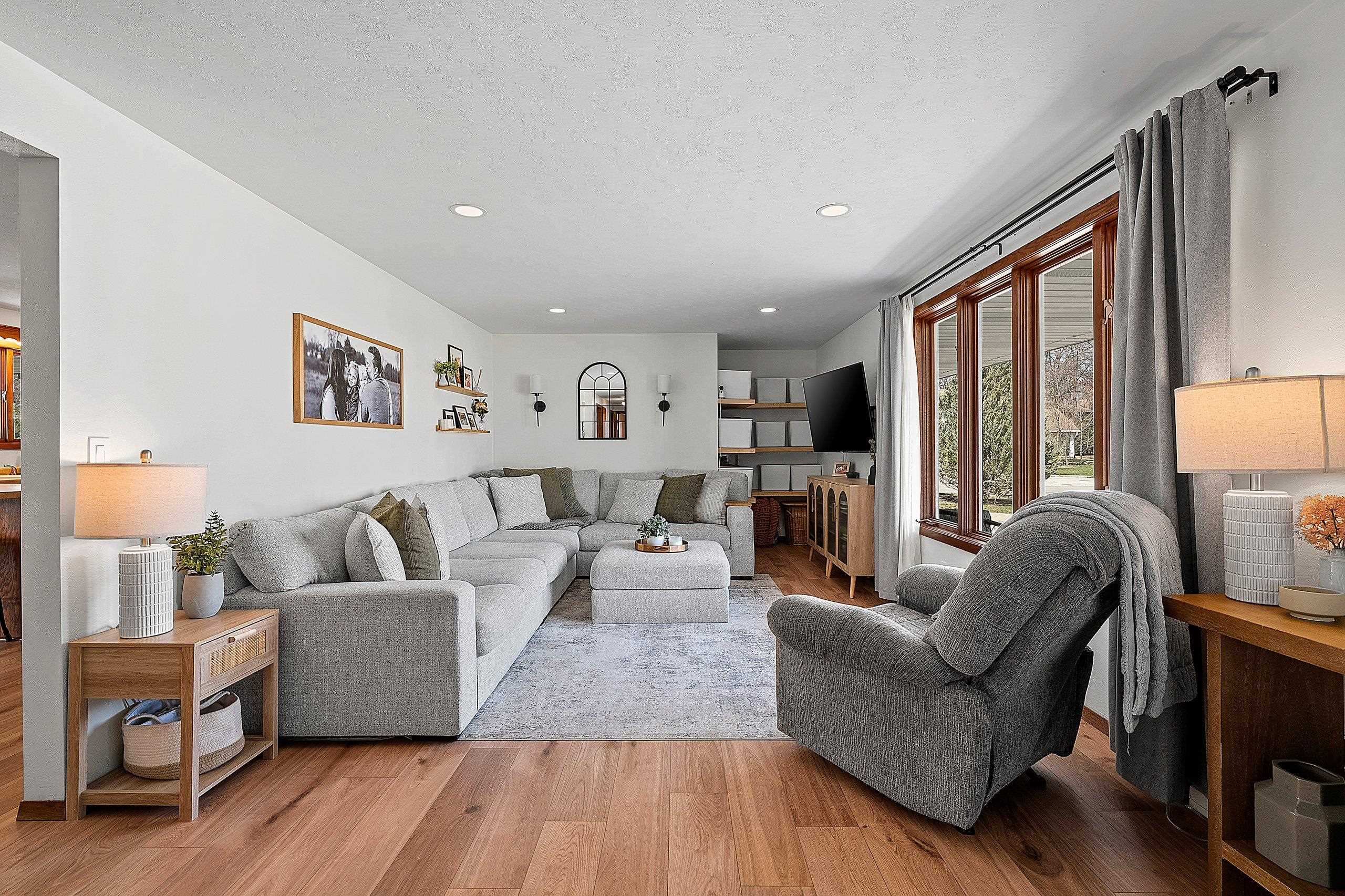 2130 KING JAMES Drive