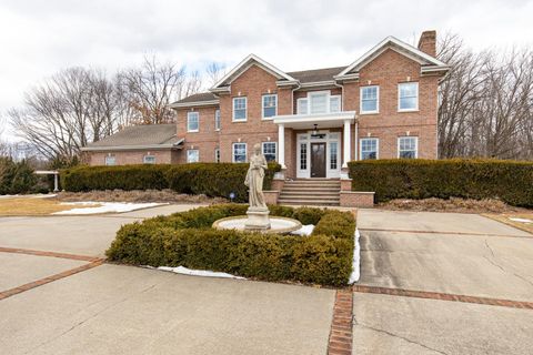 Photo of W9258 LAMISE Way, HORTONVILLE, WI 54944 (MLS # 50319973)