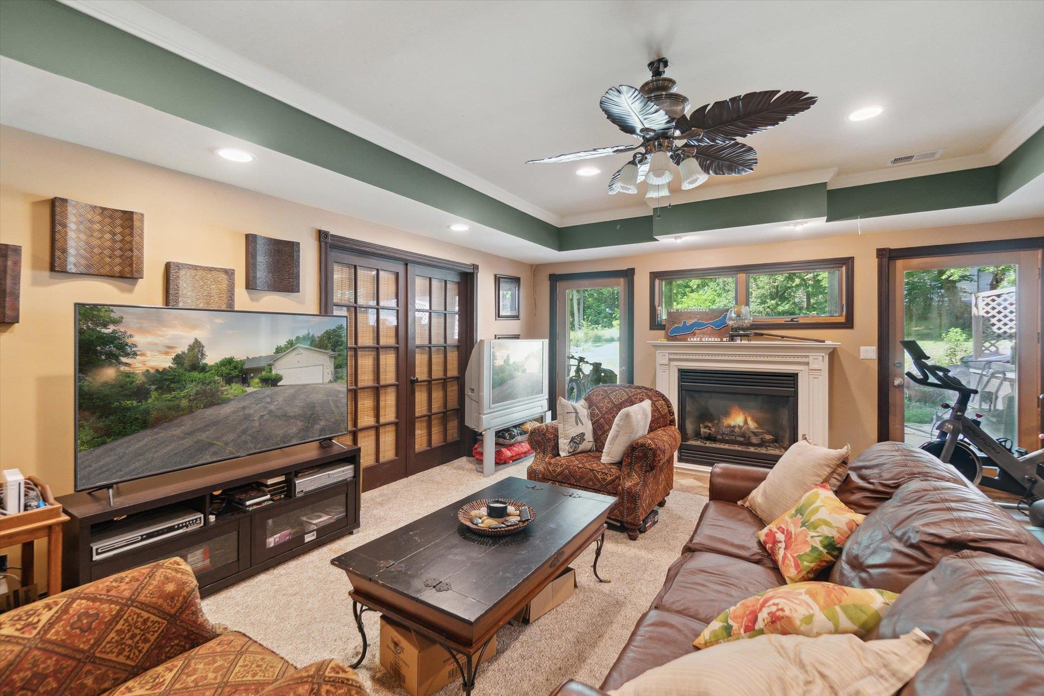 Lake Geneva, Wisconsin 53147, United States, 4 Bedrooms Bedrooms, ,3 BathroomsBathrooms,Residential,Active,155625