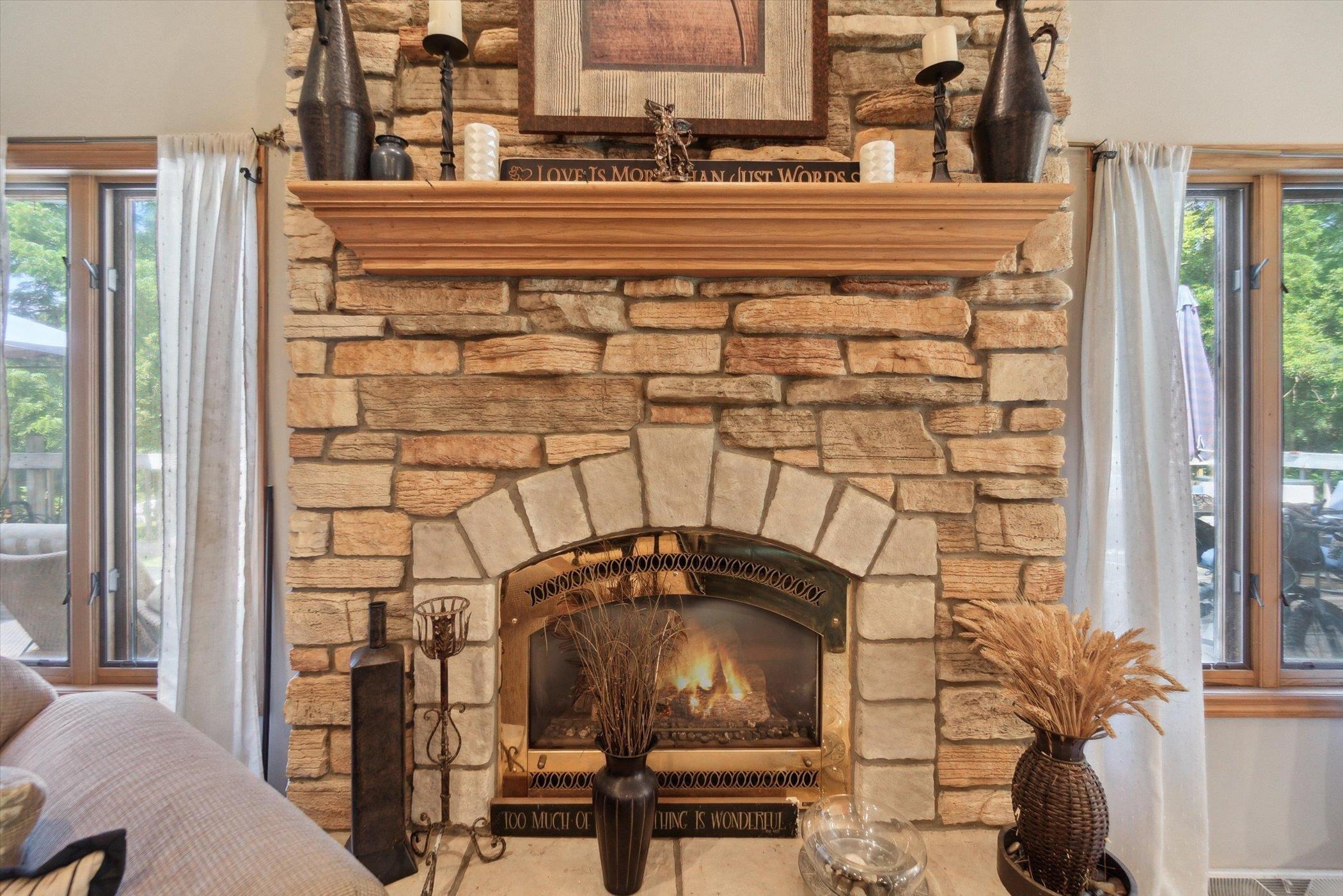 Lake Geneva, Wisconsin 53147, United States, 4 Bedrooms Bedrooms, ,3 BathroomsBathrooms,Residential,Active,155625