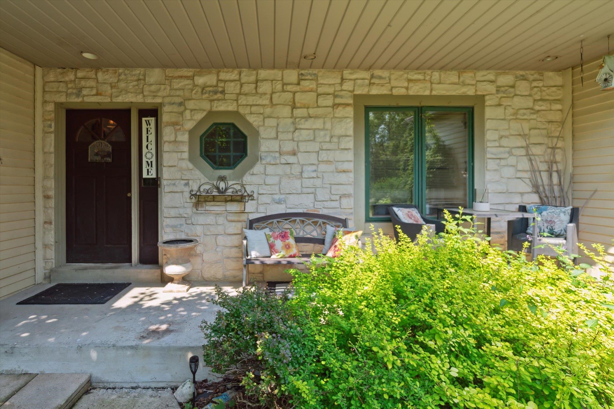 Lake Geneva, Wisconsin 53147, United States, 4 Bedrooms Bedrooms, ,3 BathroomsBathrooms,Residential,Active,155625