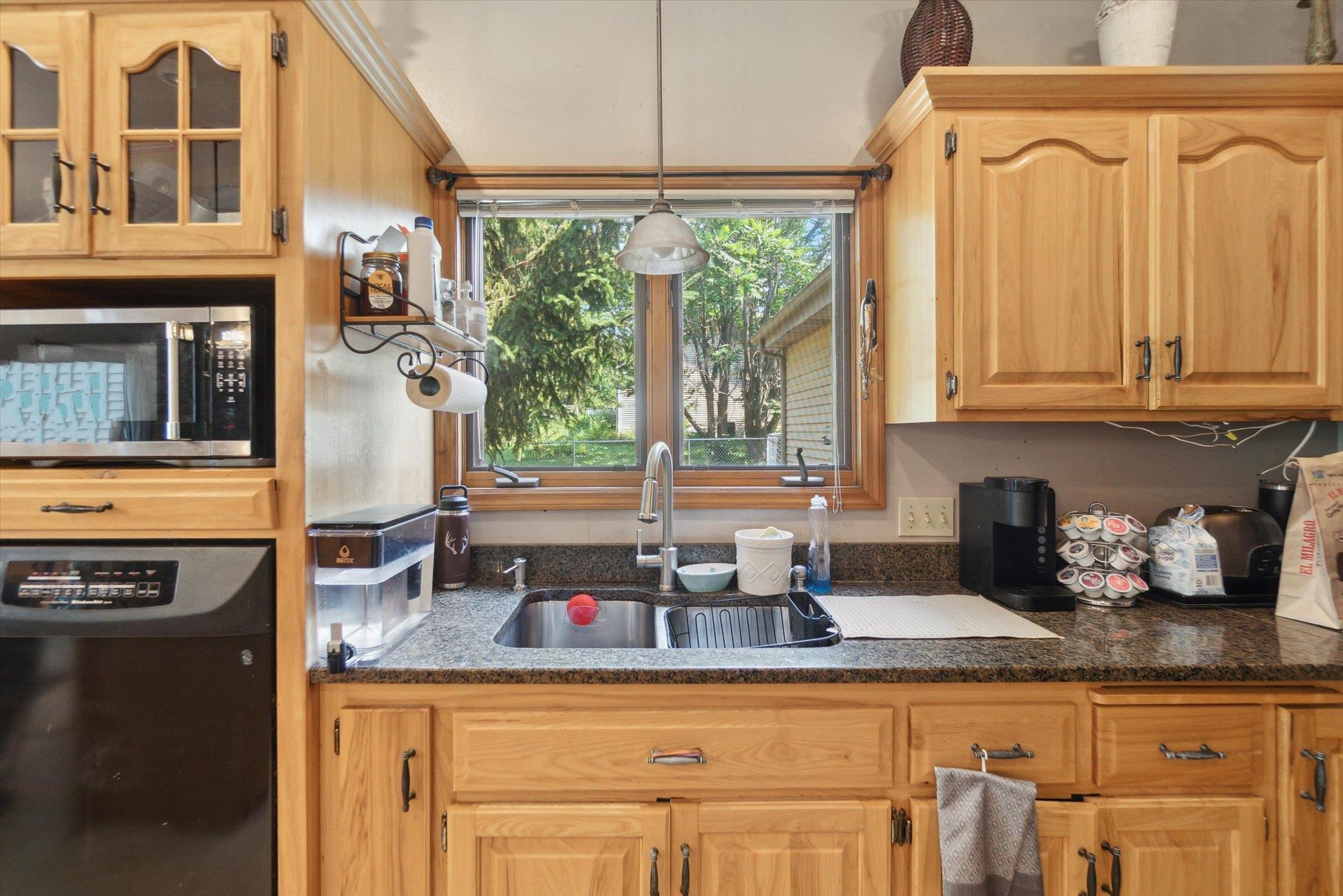 Lake Geneva, Wisconsin 53147, United States, 4 Bedrooms Bedrooms, ,3 BathroomsBathrooms,Residential,Active,155625