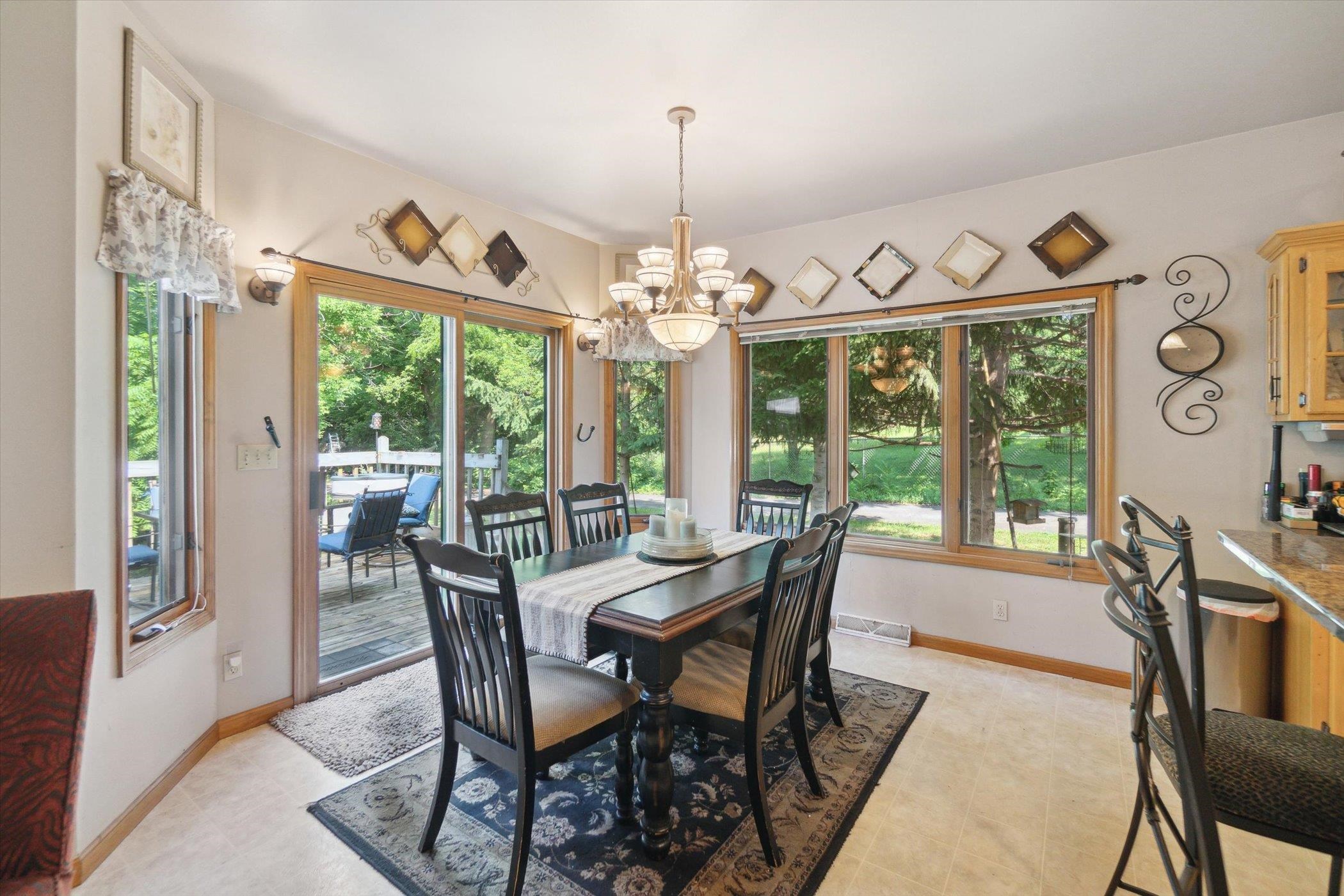 Lake Geneva, Wisconsin 53147, United States, 4 Bedrooms Bedrooms, ,3 BathroomsBathrooms,Residential,Active,155625