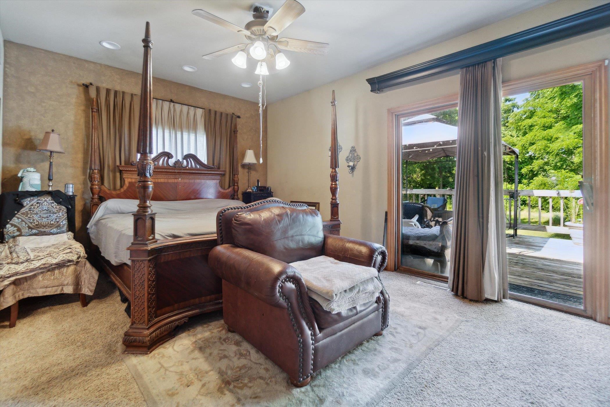 Lake Geneva, Wisconsin 53147, United States, 4 Bedrooms Bedrooms, ,3 BathroomsBathrooms,Residential,Active,155625