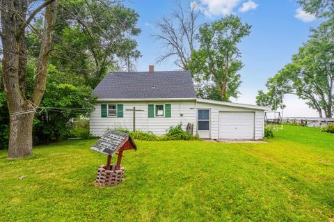 Photo of N9015 DEBAKER Lane, LUXEMBURG, WI 54217 (MLS # 50312627)
