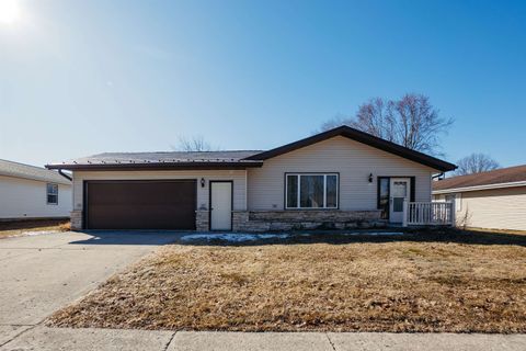 Photo of 421 MANHATTAN Street, CHILTON, WI 53014 (MLS # 50322289)