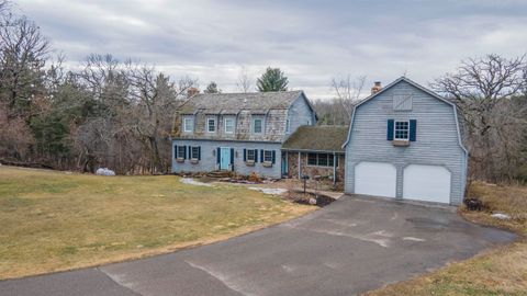 Photo of 8716 FOUNTAIN GROVE Road, AMHERST, WI 54406 (MLS # 50323163)