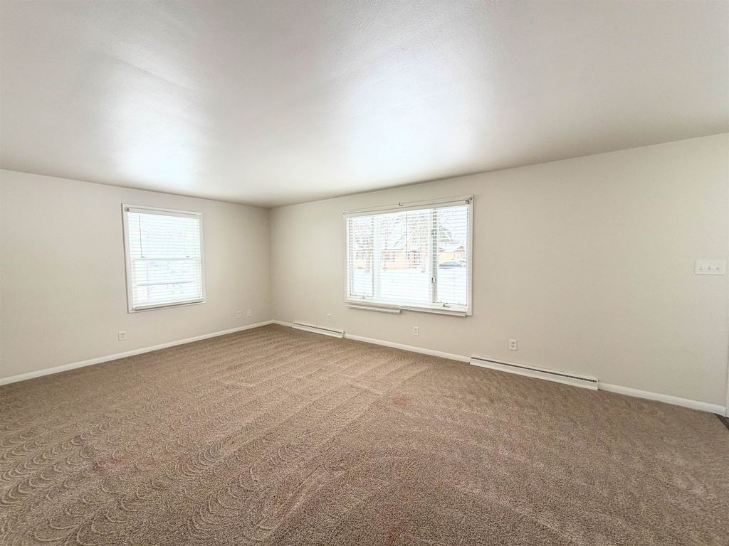 Photo of 918 NEWTOLS Street, GREEN BAY, WI 54302 (MLS # 50319122)