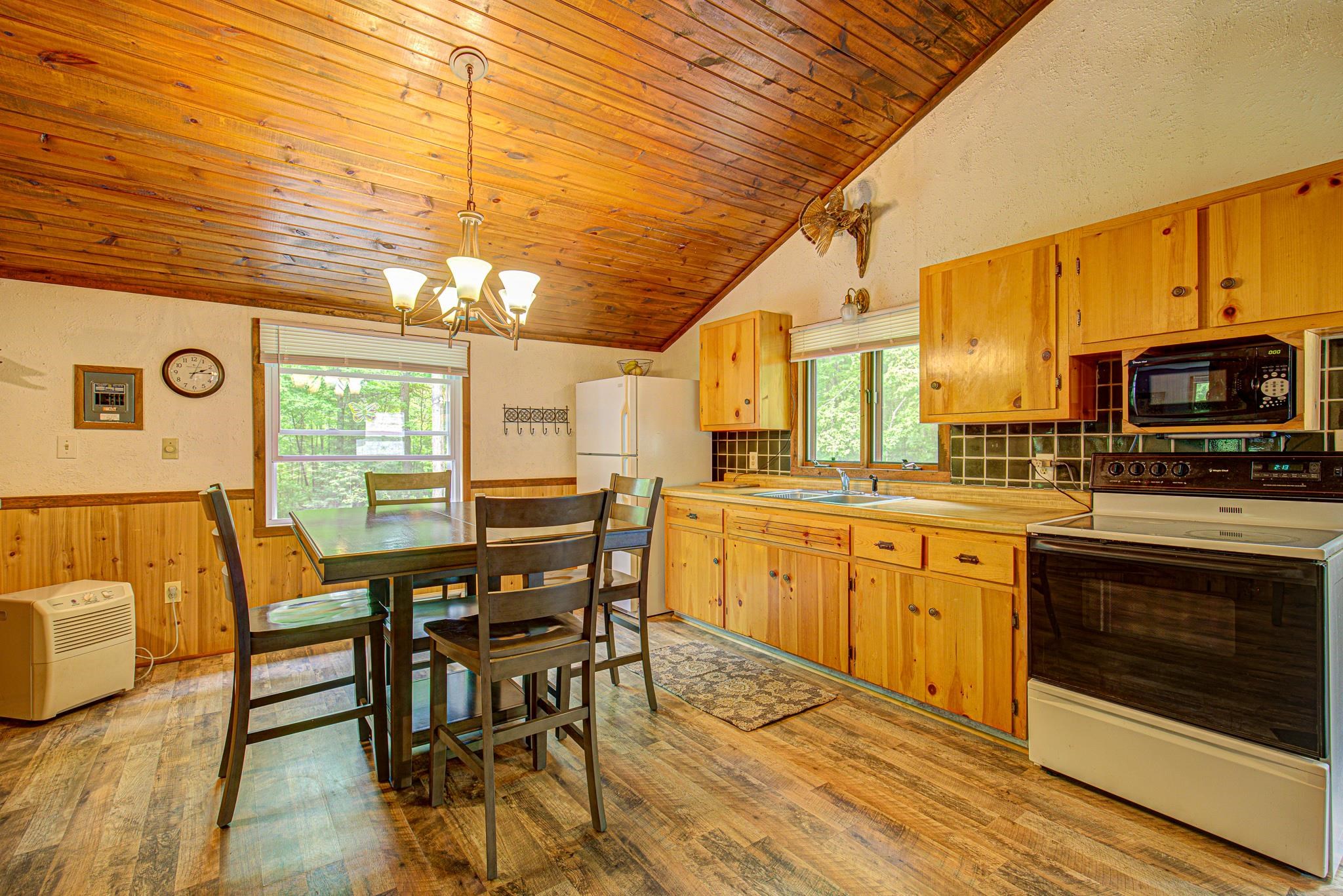 Deerbrook, Wisconsin 54424, United States, 2 Bedrooms Bedrooms, ,1 BathroomBathrooms,Residential,Active,133486