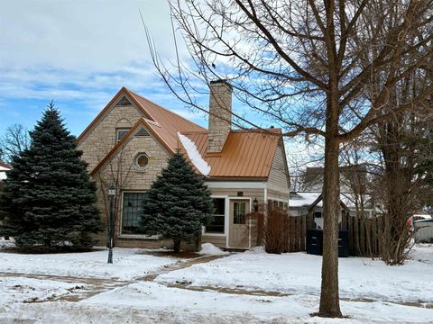 Photo of 714 S LAFAYETTE Street, SHAWANO, WI 54166 (MLS # 50319660)