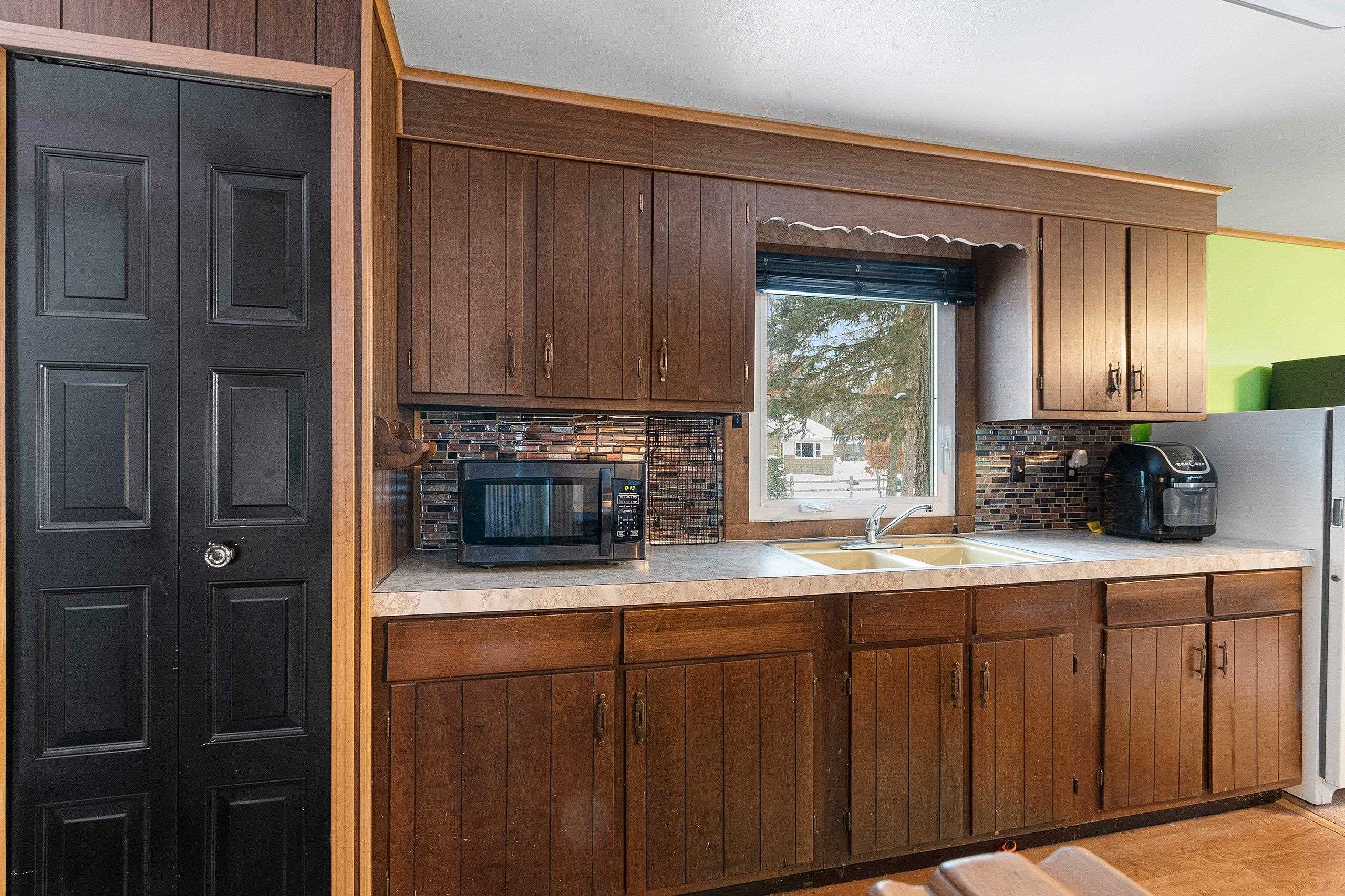 Shawano, Wisconsin 54166, United States, 3 Bedrooms Bedrooms, ,2 BathroomsBathrooms,Residential,Active,3456