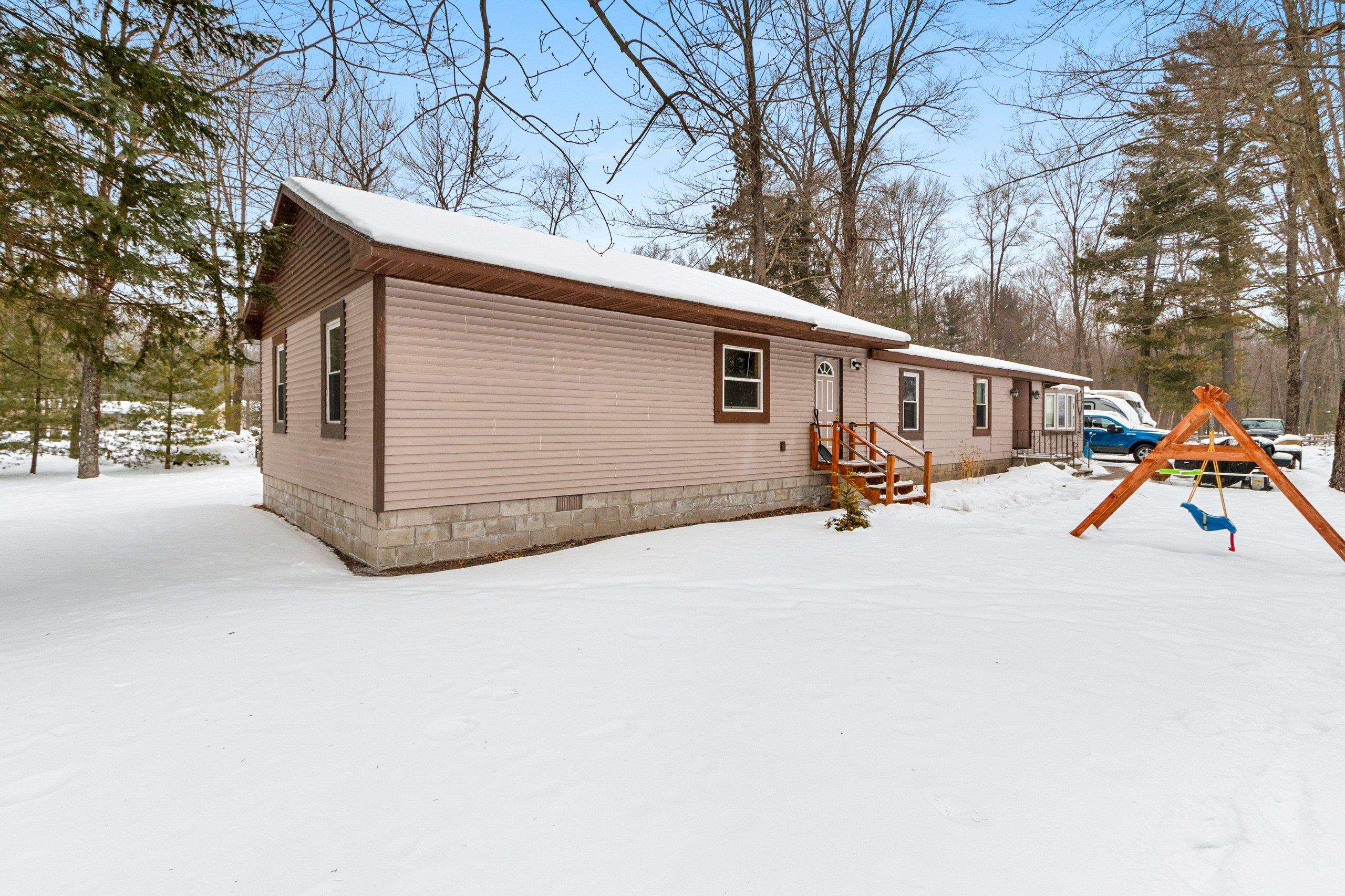 Shawano, Wisconsin 54166, United States, 3 Bedrooms Bedrooms, ,2 BathroomsBathrooms,Residential,Active,3456