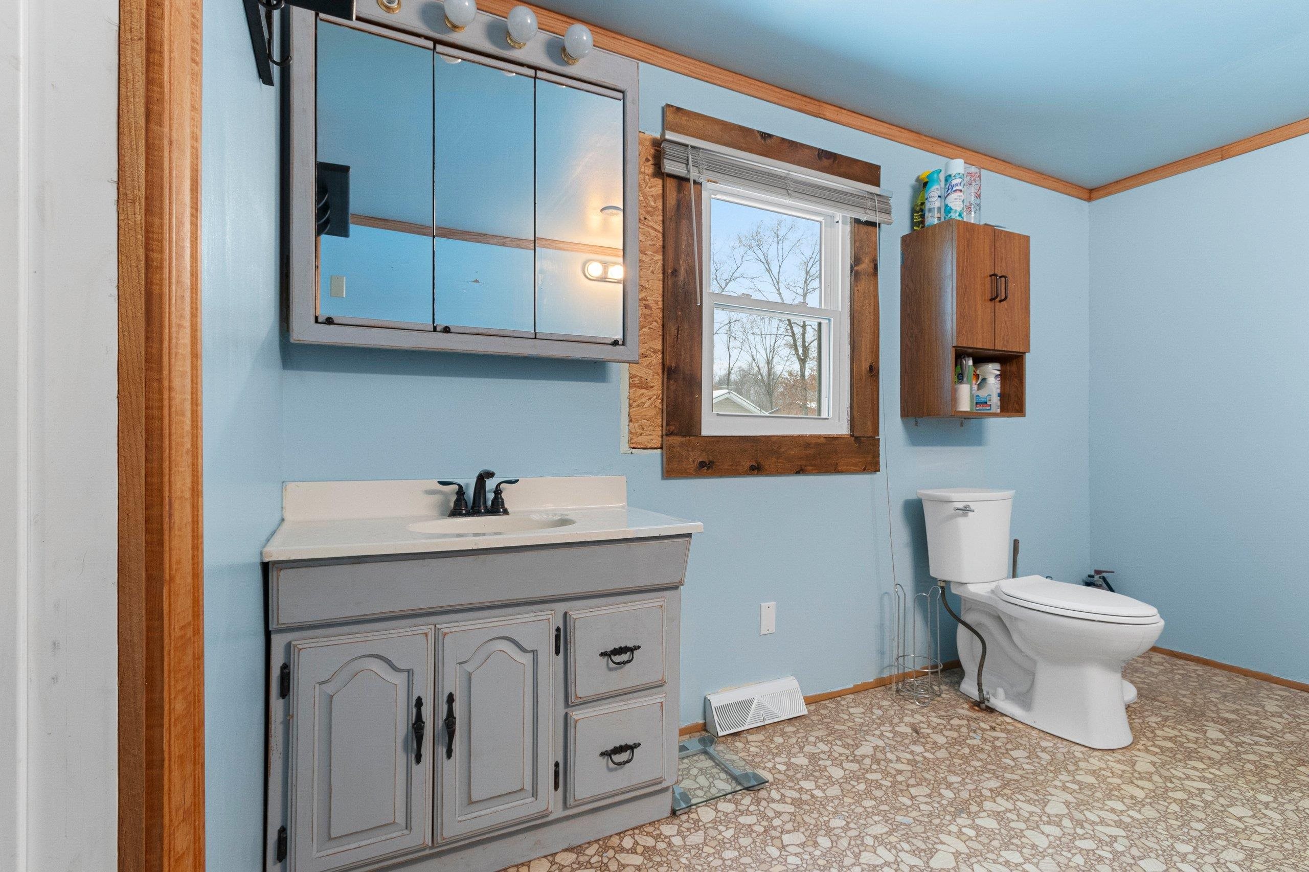 Shawano, Wisconsin 54166, United States, 3 Bedrooms Bedrooms, ,2 BathroomsBathrooms,Residential,Active,3456