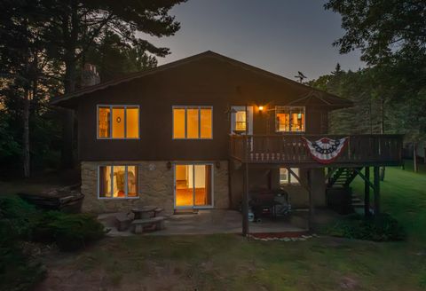 Photo of S7748 ALLBRITE Drive, MERRIMAC, WI 53561 (MLS # 50312226)