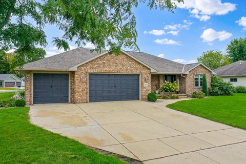 Photo of 2403 ANTARES Terrace, GREEN BAY, WI 54311 (MLS # 50332767)