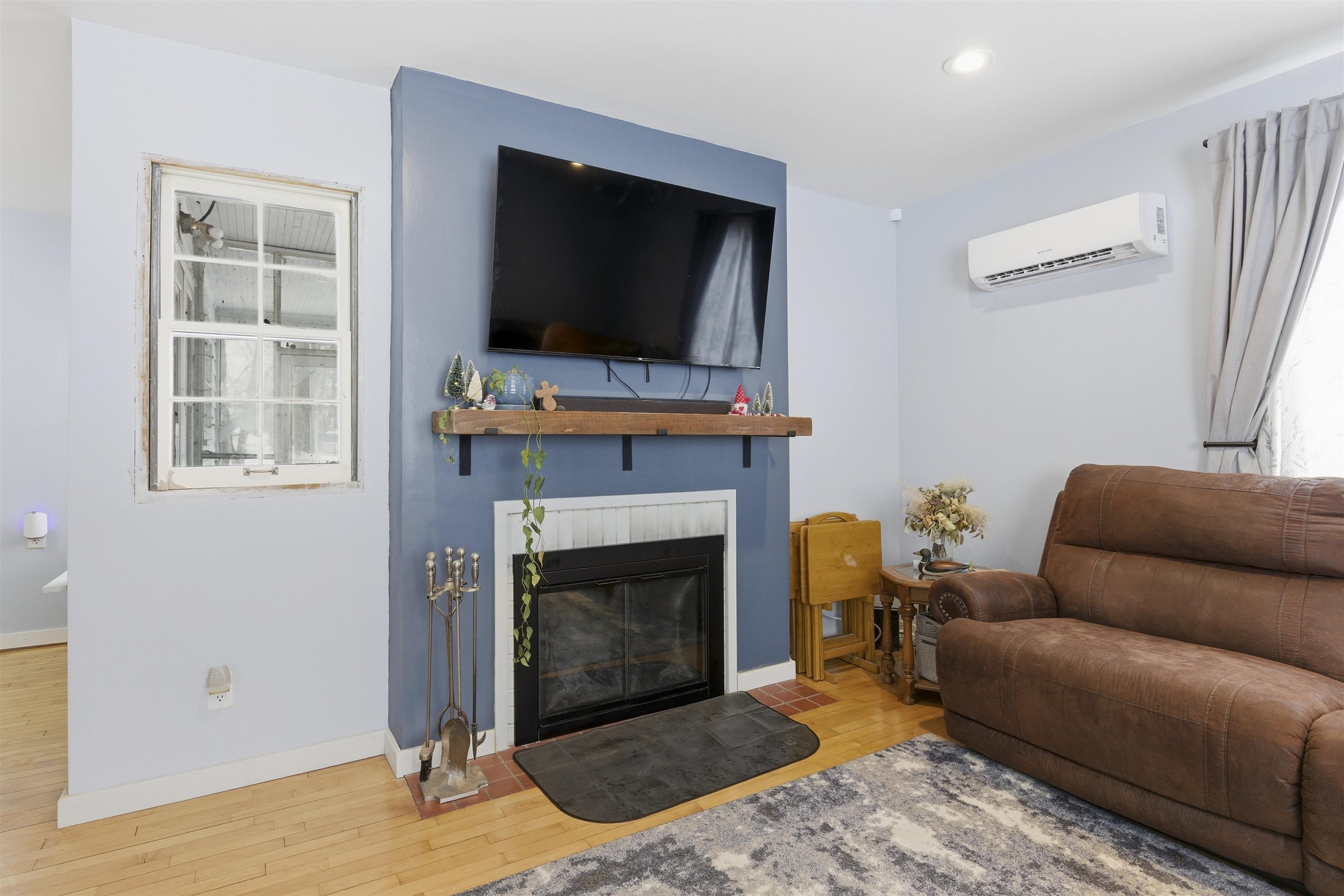 182 N CLINTON Avenue